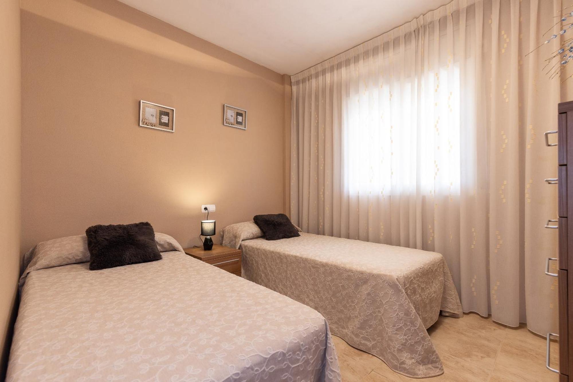 Uhc Golden Pineda Apartments La Pineda Luaran gambar