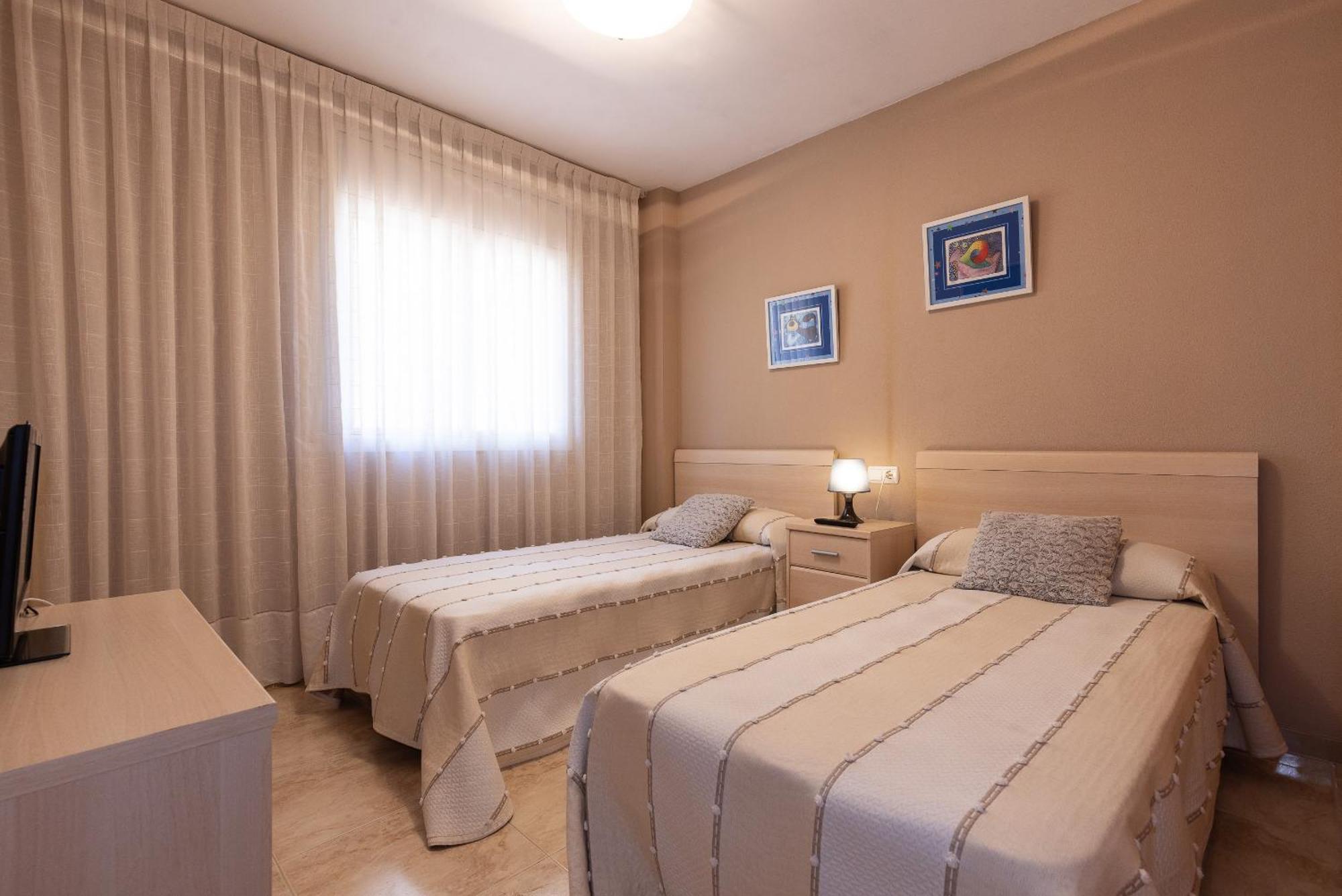 Uhc Golden Pineda Apartments La Pineda Luaran gambar