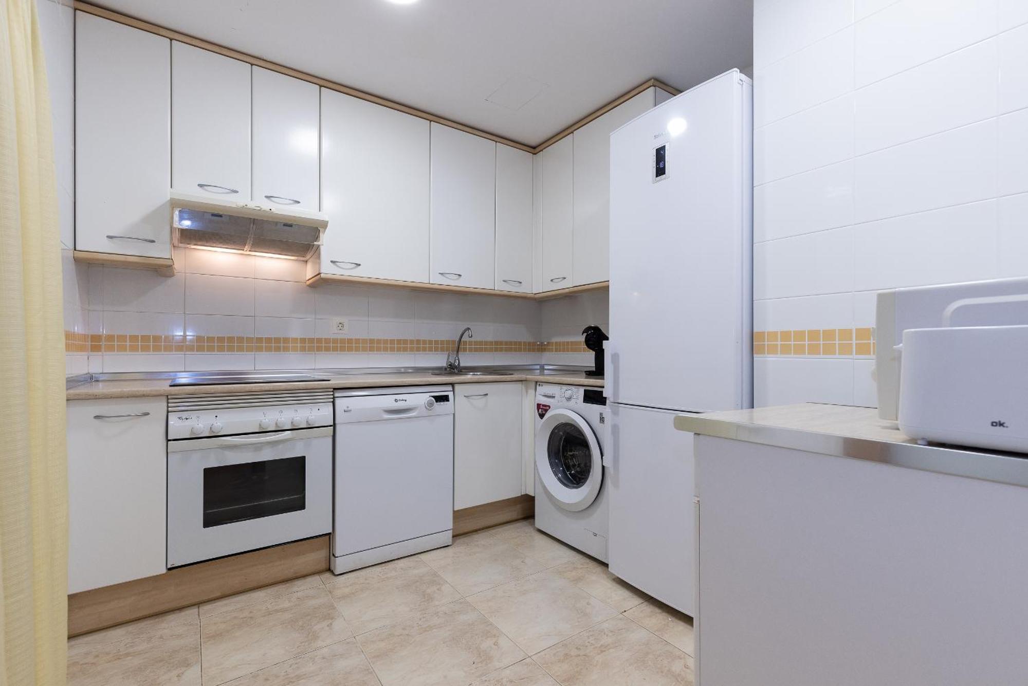 Uhc Golden Pineda Apartments La Pineda Luaran gambar