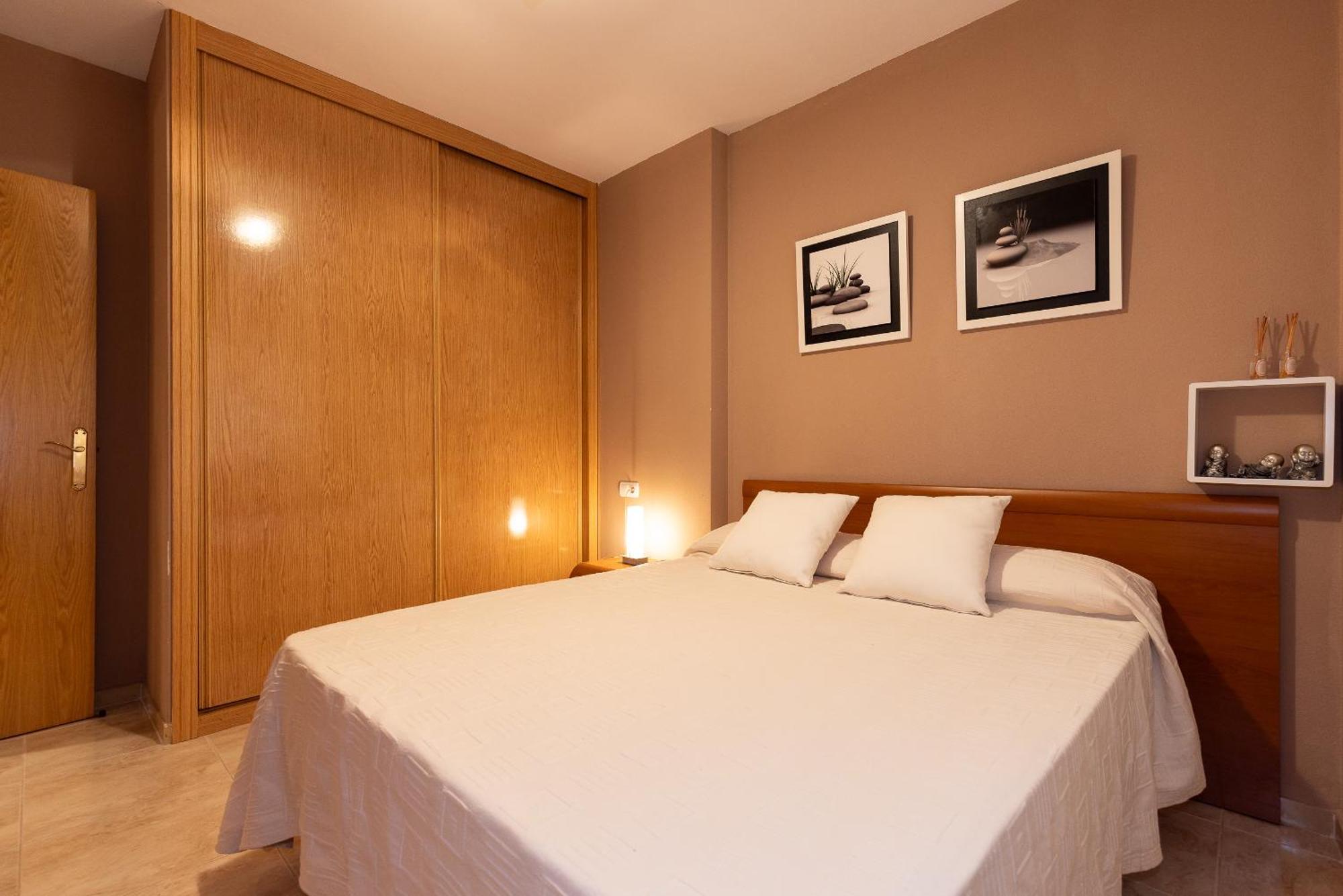 Uhc Golden Pineda Apartments La Pineda Bilik gambar